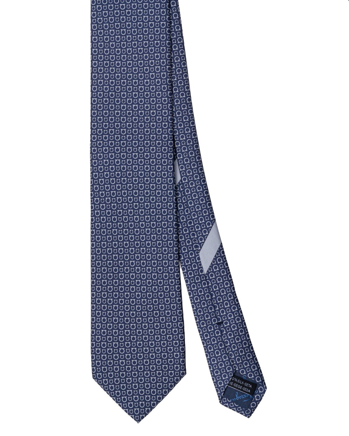 shop SALVATORE FERRAGAMO  Cravatta: Salvatore Ferragamo cravatta in seta con stampa Gancini.
Composizione: 100% seta.
Made in Italy.. 358494 CR4IVORY-001714295 number 6482301